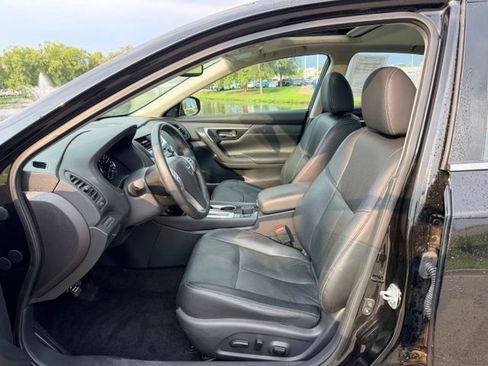 Used 2017 Nissan Altima 2.5 SL w/ 2.5 Technology Package FWD image 7