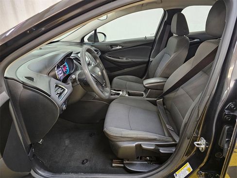 Used 2017 Chevrolet Cruze LT image 21