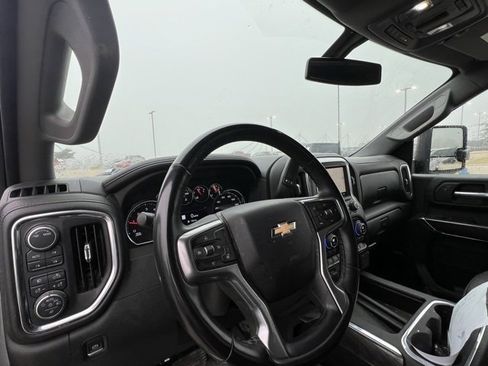 Used 2023 Chevrolet Silverado 2500 LTZ image 6