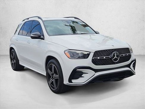 Used 2024 Mercedes-Benz GLE 350 4MATIC image 3