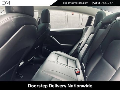 Used 2018 Tesla Model 3 Long Range RWD image 22