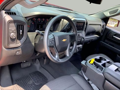 Used 2026 Chevrolet Silverado 1500 Custom RWD image 17