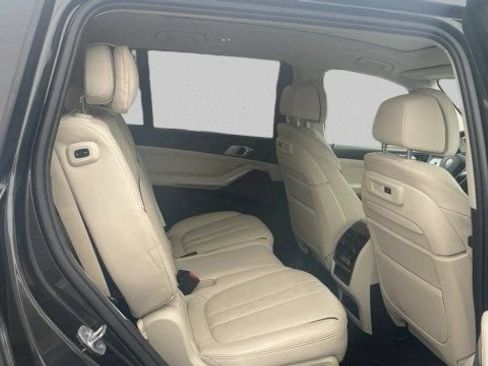 Used 2020 BMW X7 xDrive40i w/ Premium Package AWD/4WD image 18