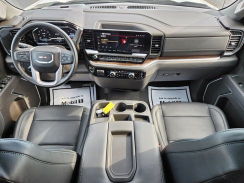 Used 2025 GMC Sierra 1500 SLE w/ Preferred Package AWD/4WD image 16