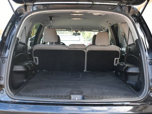 Used 2017 Honda Pilot EX image 16