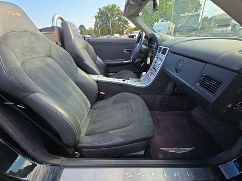 Used 2005 Chrysler Crossfire SRT-6 RWD image 8