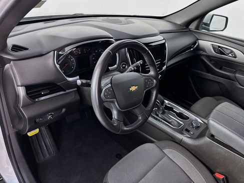 Used 2022 Chevrolet Traverse LT w/ LPO, Cargo Package FWD image 29