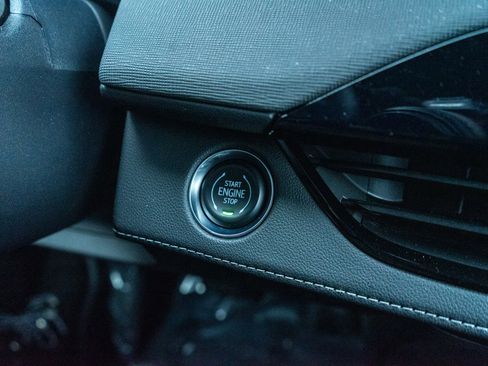 Used 2025 Buick Enclave Preferred image 22