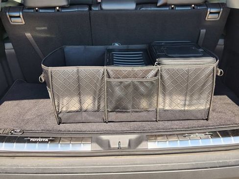 Used 2026 Toyota Grand Highlander AWD image 23