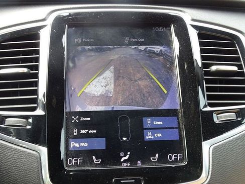 Used 2018 Volvo XC90 T6 Momentum w/ Convenience Package image 10