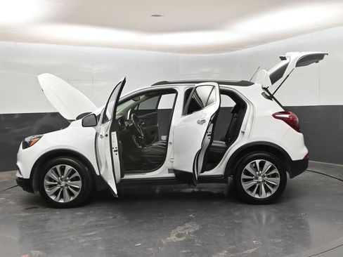 Used 2020 Buick Encore Preferred FWD image 30