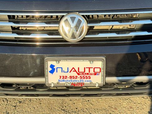 Used 2020 Volkswagen Tiguan SE w/ Panoramic Sunroof Package image 93