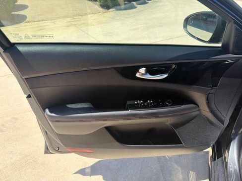 Used 2023 Kia Forte GT FWD image 4