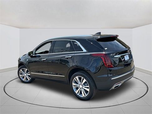 New 2025 Cadillac XT5 Premium Luxury image 3