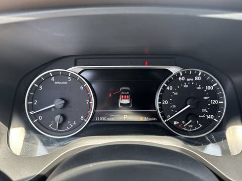 Used 2023 Nissan Rogue SV FWD image 18