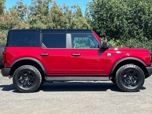 Used 2025 Ford Bronco Big Bend AWD/4WD image 3