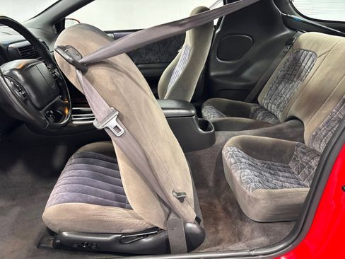 Used 2001 Chevrolet Camaro Z28 w/ Preferred Equipment Group 2 image 21