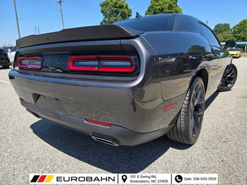 Used 2022 Dodge Challenger SXT w/ Blacktop Package RWD image 5