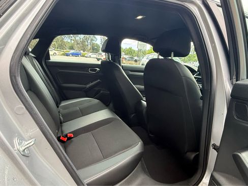 Used 2024 Honda Civic Sport image 4