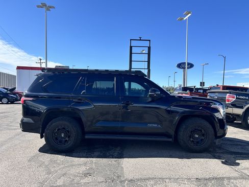 Used 2024 Toyota Sequoia Platinum AWD/4WD image 6