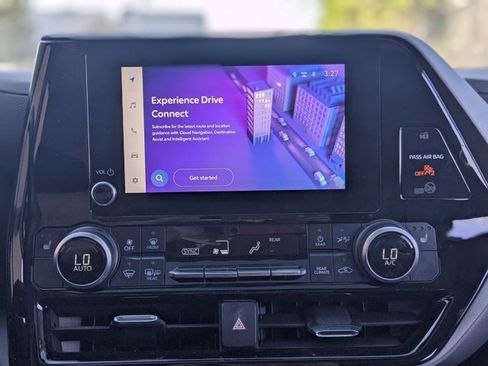 Used 2023 Toyota Highlander XLE image 12