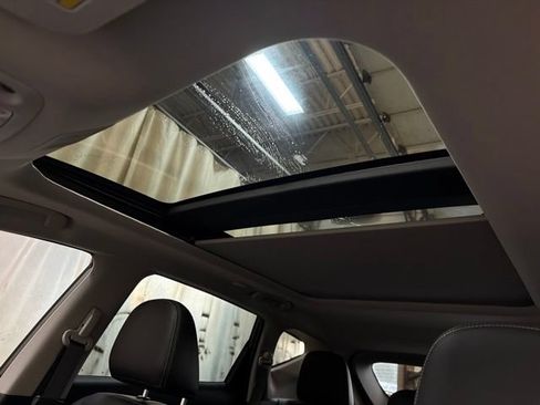 Used 2022 Nissan Murano Platinum w/ Cargo Package FWD image 23