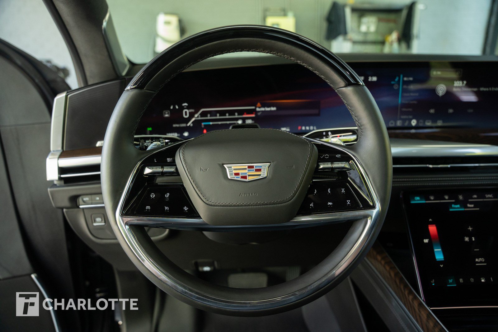 Used 2025 Cadillac Escalade Sport Platinum w/ LPO, Floor Liner Package AWD/4WD image 20