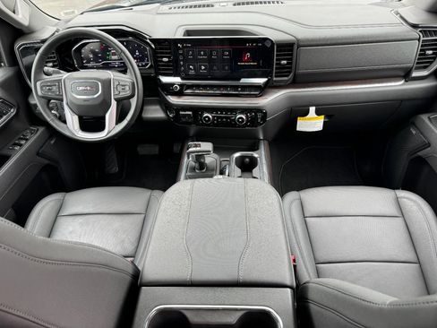 Used 2025 GMC Sierra 1500 SLT w/ SLT Premium Package image 10