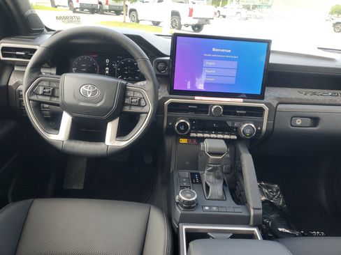 Used 2026 Toyota Tacoma Limited AWD/4WD image 9