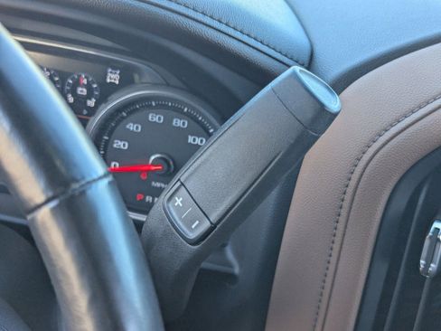 Used 2022 Chevrolet Silverado 2500 High Country image 32