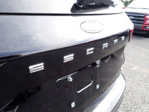 Certified 2023 Ford Escape ST-Line Select w/ Tech Pack #2 image 6