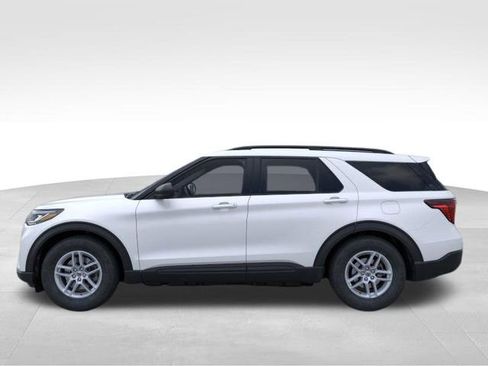 New 2026 Ford Explorer Active image 3
