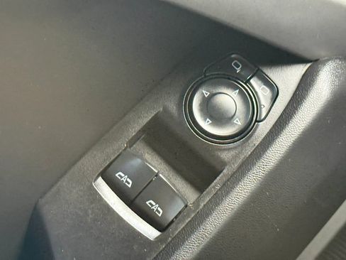 Used 2017 Chevrolet Camaro LT w/ Technology Package image 32