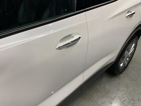 Used 2023 Buick Encore GX Essence w/ Experience Buick Package image 4