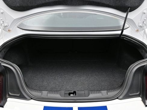 Used 2017 Ford Mustang Shelby GT350 RWD image 24