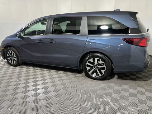 Used 2025 Honda Odyssey EX-L image 6