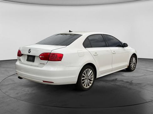Used 2013 Volkswagen Jetta SEL FWD image 10