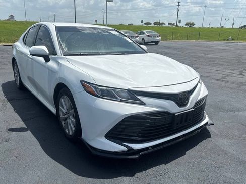 Used 2020 Toyota Camry LE FWD image 1