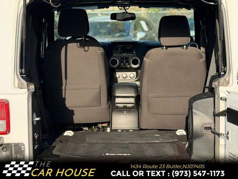 Used 2014 Jeep Wrangler Sahara w/ Dual Top Group image 15