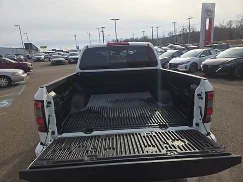 New 2026 Nissan Frontier SV image 37