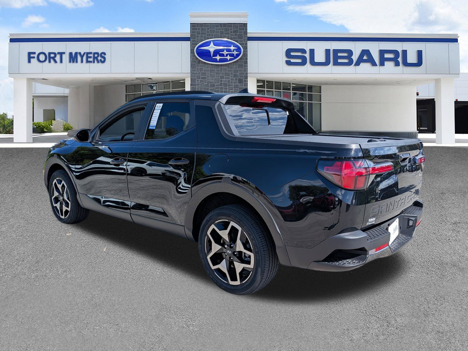Used 2024 Hyundai Santa Cruz Limited AWD/4WD image 6