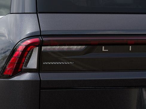 New 2027 Lincoln Navigator Reserve AWD/4WD image 21