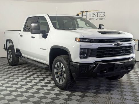 Certified 2025 Chevrolet Silverado 2500 Custom w/ Custom Value Package RWD image 2