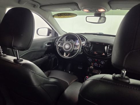 Used 2020 Jeep Compass Latitude FWD image 31
