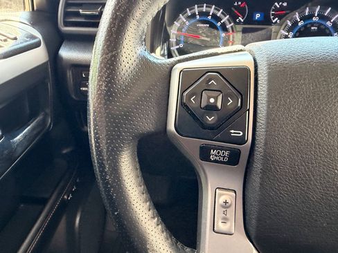 Used 2016 Toyota 4Runner 4WD image 20
