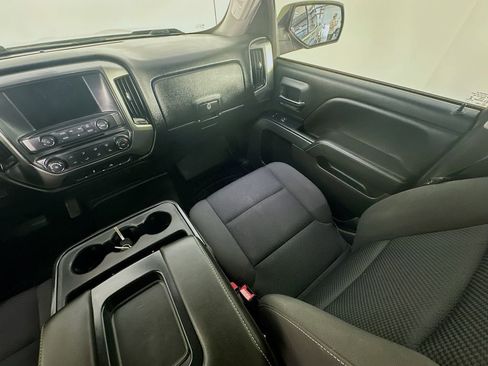 Used 2018 Chevrolet Silverado 1500 LT w/ Trailering Package image 11