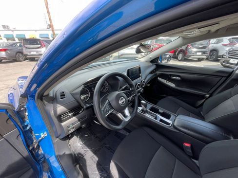 Used 2025 Nissan Sentra SV image 34