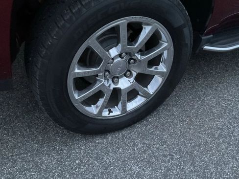 Used 2017 GMC Yukon Denali w/ Open Road Package image 11