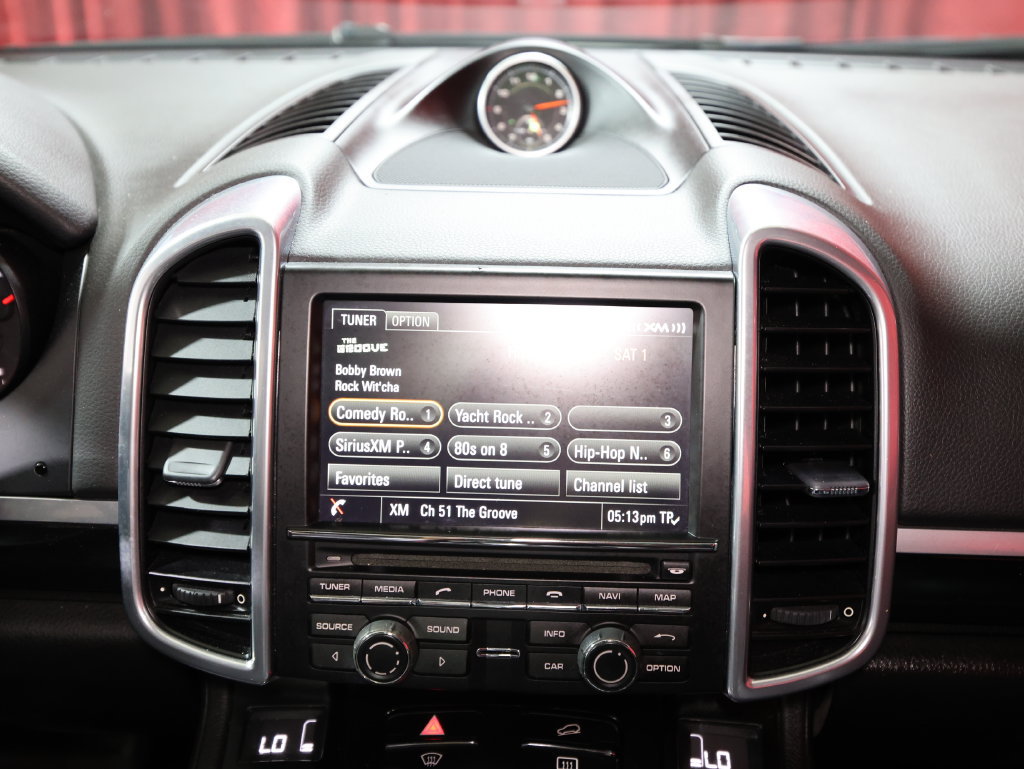 Used 2014 Porsche Cayenne AWD/4WD image 19