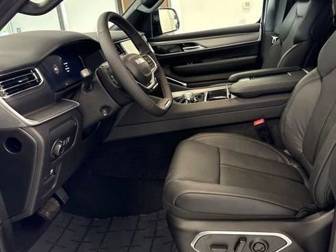 New 2026 Jeep Grand Wagoneer Limited AWD/4WD image 9